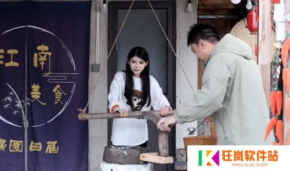 狗头萝莉录综艺首日，素颜形象太美，清纯气质绝佳，网友：越来越好了