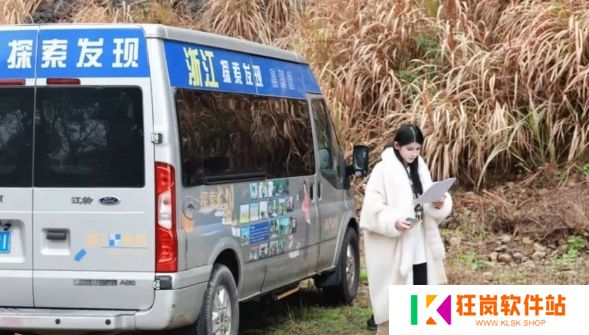 狗头萝莉录综艺首日，素颜形象太美，清纯气质绝佳，网友：越来越好了