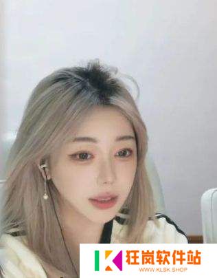 刘飞儿打算买小米su7，不料遭父母接连劝阻，称有60w不如买别的车