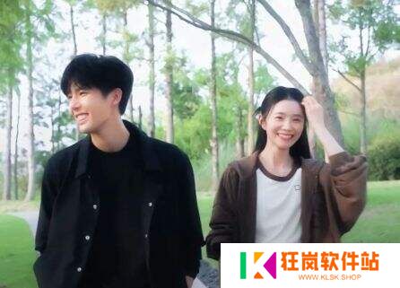 《陷入我们的热恋》以罕见“零吻戏”纯爱路线突围，逆袭成9.5分甜宠黑马剧
