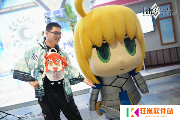 BW2025镇展之宝现身《FGO》携巨型誓约胜利之剑亮相BW嗨翻全场！
